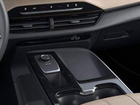 New 2025 Buick Enclave Preferred w/ Power Package image 23