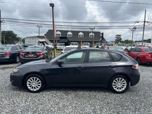 Used 2010 Subaru Impreza 2.5i Premium AWD/4WD image 4