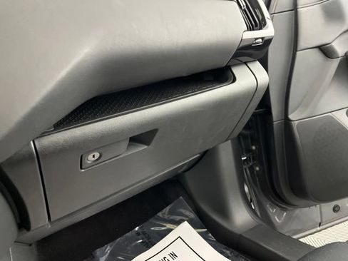 Used 2025 Nissan Pathfinder SV w/ SV Premium Package FWD image 37