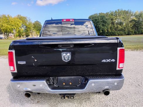 Used 2015 RAM 1500 Laramie w/ Convenience Group image 5