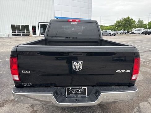 Used 2022 RAM 1500 Classic SLT w/ Electronics Convenience Group AWD/4WD image 3