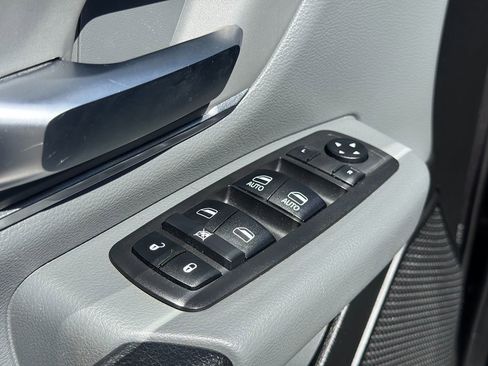 Used 2019 RAM 1500 Big Horn image 34