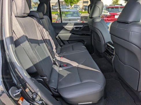 New 2026 Lexus LX 700h F Sport AWD/4WD image 8