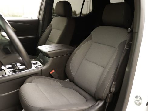 Used 2023 Chevrolet Traverse LT AWD/4WD image 23