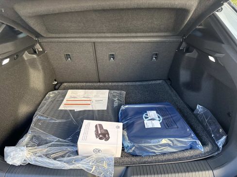 New 2026 Volkswagen ID.4 Pro image 5