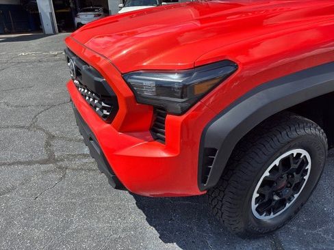 Used 2024 Toyota Tacoma TRD Off-Road AWD/4WD image 7