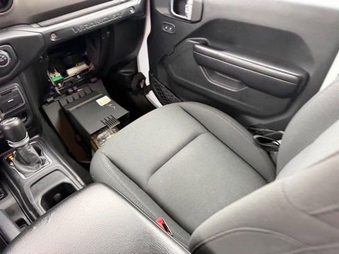 Used 2019 Jeep Wrangler Unlimited Sport S image 15