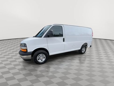 New 2026 Chevrolet Express 2500 w/ Driver Convenience Package RWD image 4