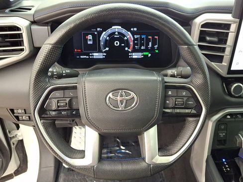 Certified 2022 Toyota Tundra Platinum w/ Advanced Package AWD/4WD image 20