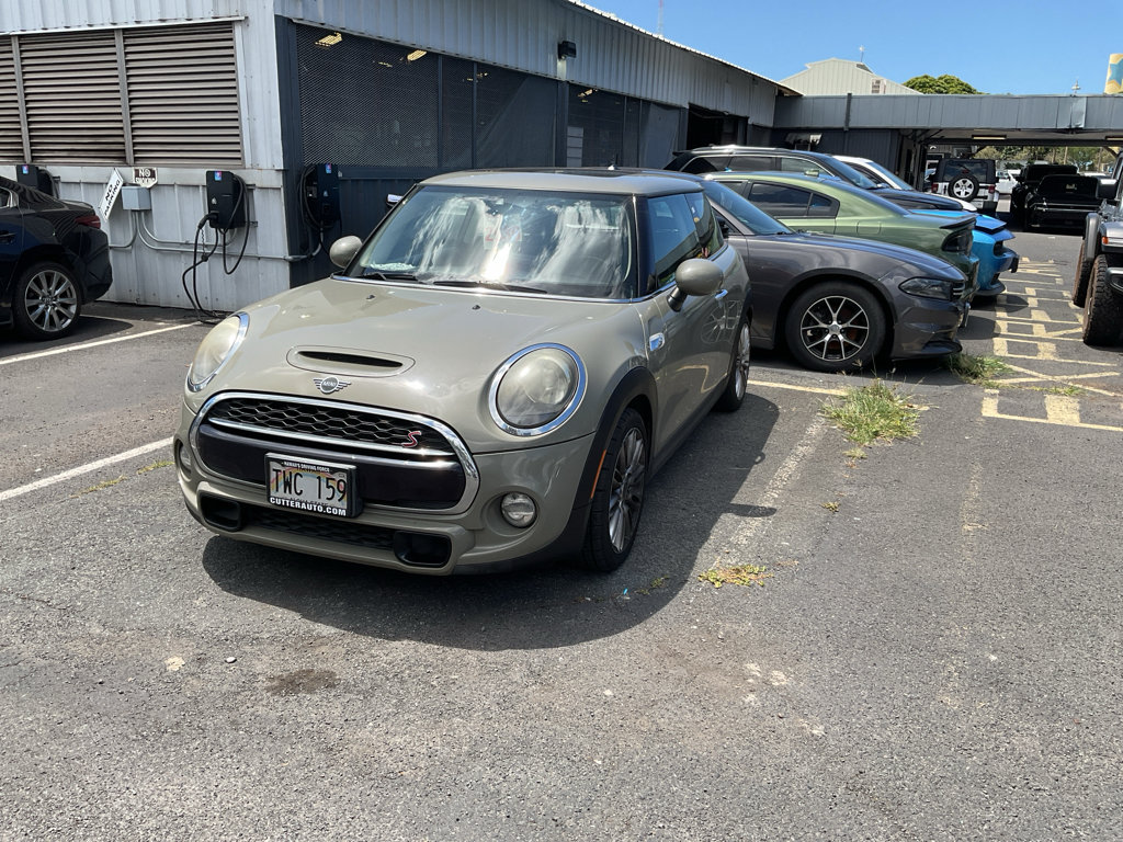 Used 2019 MINI Cooper S FWD image 1