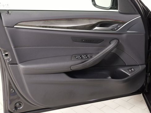 Used 2022 BMW 530i xDrive w/ Convenience Package AWD/4WD image 27