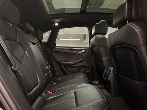 Certified 2026 Porsche Macan w/ Premium Package Plus AWD/4WD image 28