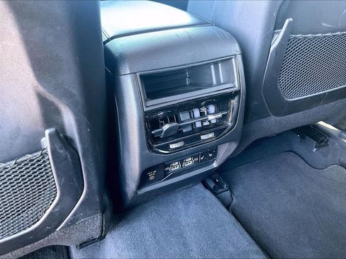 Used 2023 Jeep Grand Cherokee 4WD 4xe image 28