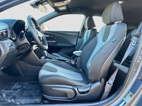 Used 2019 Hyundai Veloster 2.0 image 20