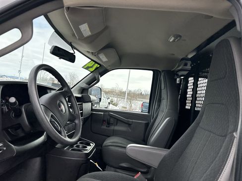 Used 2024 GMC Savana 2500 w/ Driver Convenience Package image 20