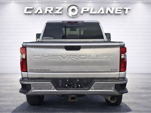 Used 2021 Chevrolet Silverado 2500 LTZ w/ LTZ Premium Texas Edition AWD/4WD image 4