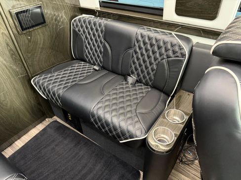 Used 2020 Mercedes-Benz Sprinter 2500 image 63