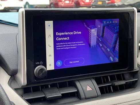 Used 2025 Toyota RAV4 XLE image 38