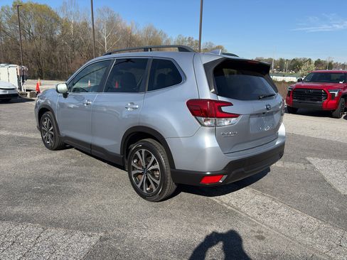 Used 2019 Subaru Forester Limited image 8