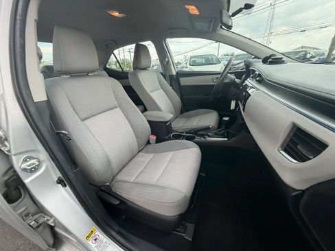 Used 2015 Toyota Corolla LE FWD image 14