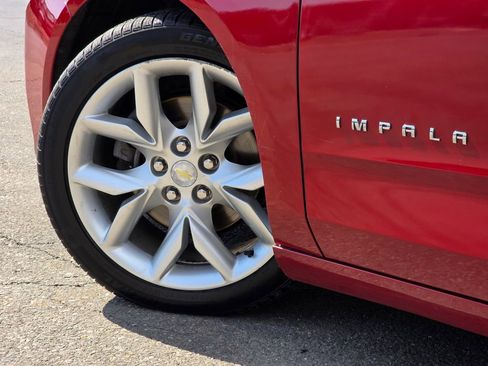 Used 2015 Chevrolet Impala LT image 11
