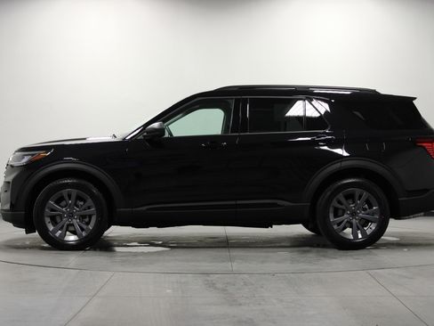 New 2026 Ford Explorer Active image 7