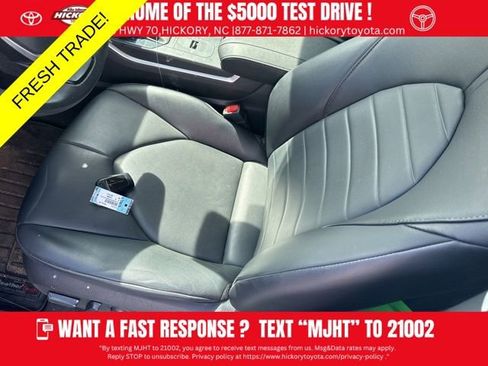 Used 2024 Toyota Highlander XLE image 14