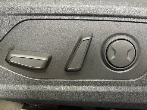 Used 2023 Hyundai Elantra Limited w/ Cargo Package FWD image 24