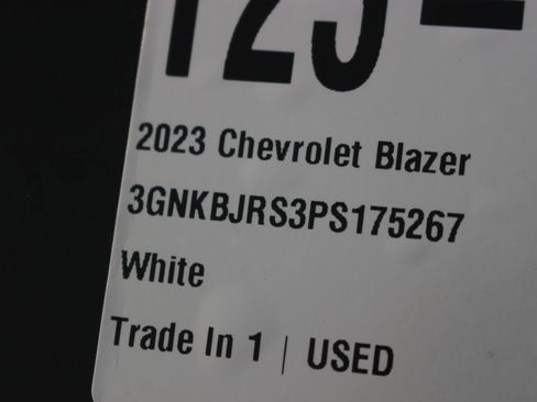 Used 2023 Chevrolet Blazer LT image 41