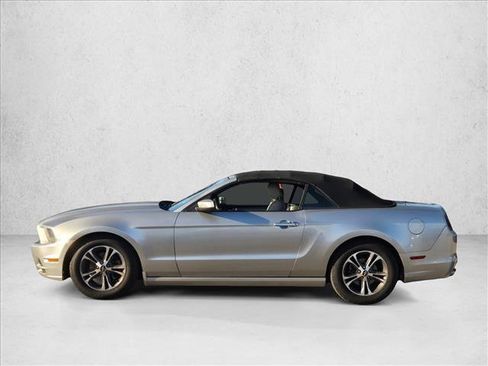 Used 2014 Ford Mustang Premium image 8