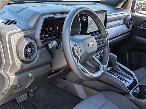 Used 2025 Chevrolet Colorado W/T w/ Advanced Trailering Package RWD image 10