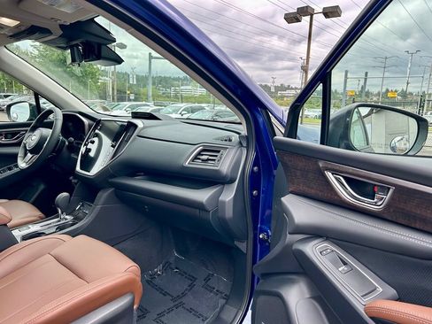 Used 2026 Subaru Ascent Touring w/ Popular Package #2 AWD/4WD image 17
