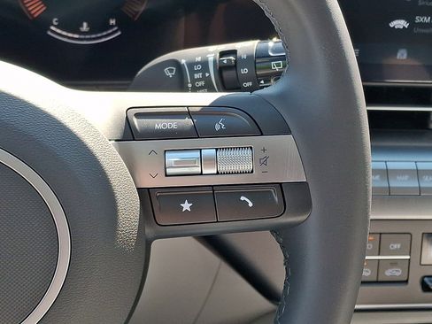 Used 2025 Hyundai Kona SEL AWD/4WD image 21