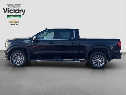 Used 2025 GMC Sierra 1500 Denali image 3