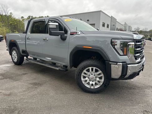 Used 2024 GMC Sierra 2500 SLT w/ SLT Premium Package AWD/4WD image 7