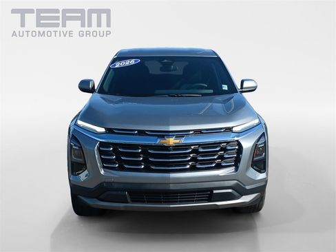 New 2026 Chevrolet Equinox LT image 2