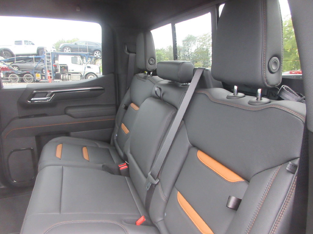 New 2026 GMC Sierra 1500 AT4 w/ AT4 Premium Package AWD/4WD image 14