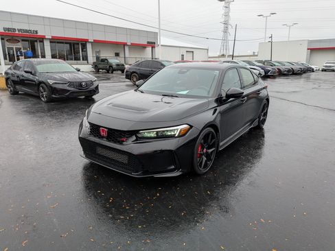 Used 2023 Honda Civic Type R image 4