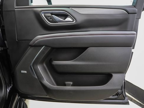 Used 2022 Chevrolet Tahoe RST w/ Sport Performance Package image 32