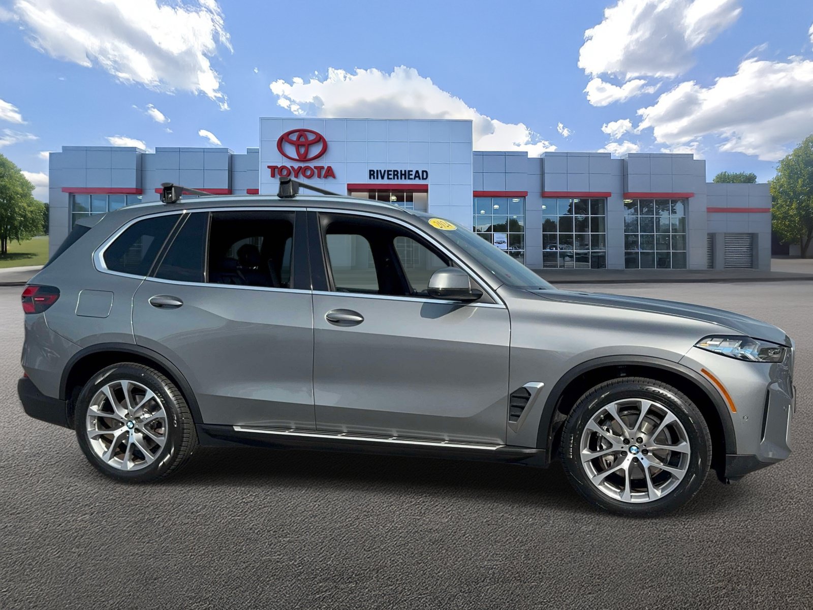 Used 2024 BMW X5 xDrive40i AWD/4WD image 4