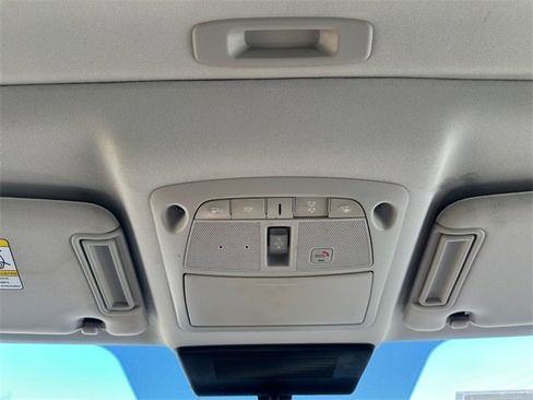 Used 2022 Nissan Armada SL image 29