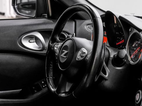 Used 2012 Nissan 370Z Touring w/ Sport Pkg RWD image 22