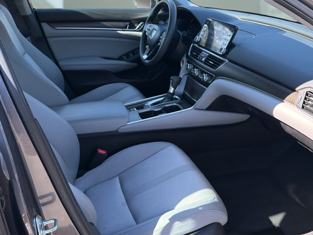Used 2020 Honda Accord EX image 24