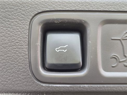 Used 2021 Ford Expedition Max Limited image 15