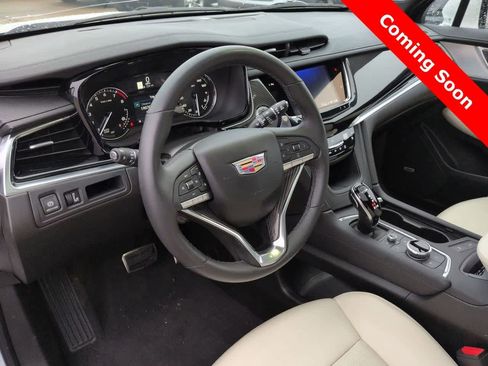 Used 2025 Cadillac XT6 Sport w/ LPO, Floor Liner Package image 2