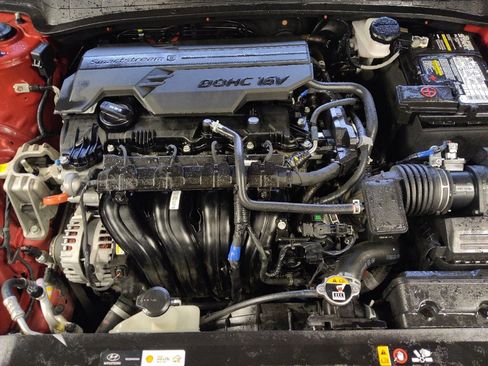 Used 2023 Hyundai Elantra SE image 30