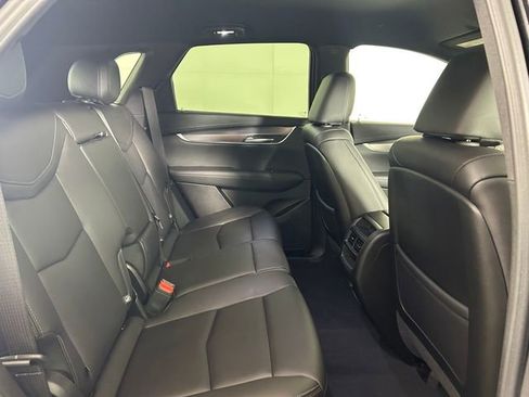Certified 2025 Cadillac XT5 Luxury image 25