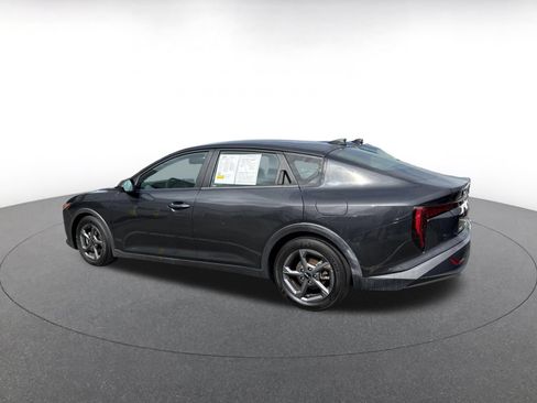 Used 2025 Kia K4 FWD image 10