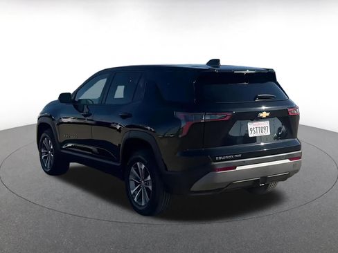 Used 2025 Chevrolet Equinox LT image 9