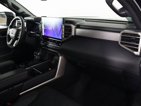 Used 2025 Toyota Tundra Limited image 9